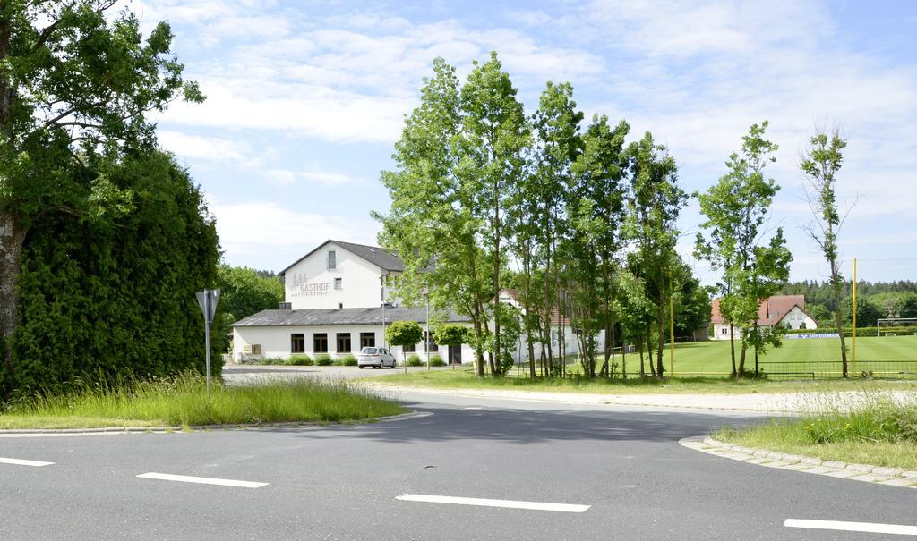 Am Forsthof Edelsfeld